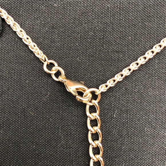 Chanel Necklace - Picture 4 of 7
